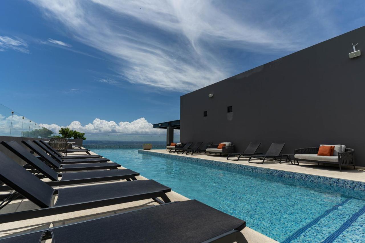 Magnificent View Of The Caribbean Sea/3pool/skybar By Yeah